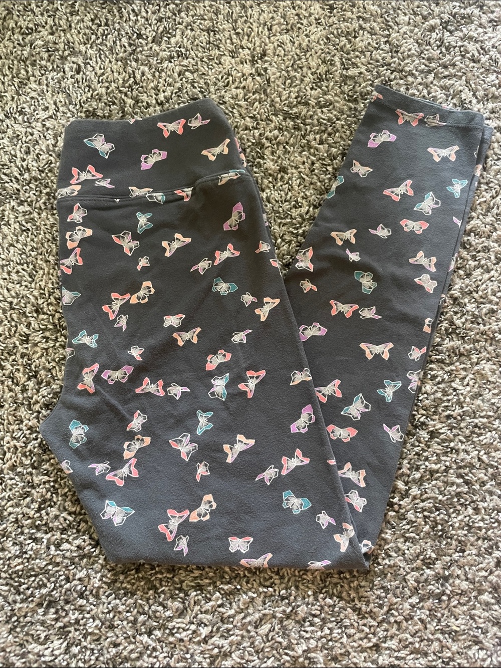SO Dark Gray Leggings with Pastel Butterfly Print